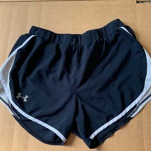 Black and white Under Armour athletic shorts in a size small